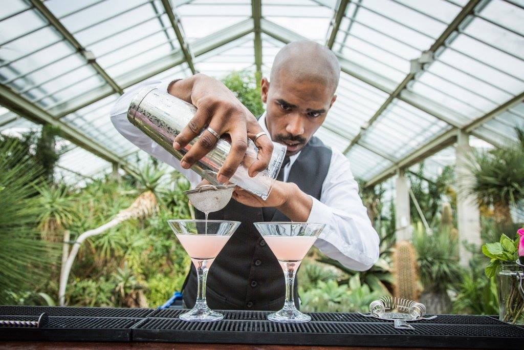 Cocktails Masterclass Couples Photoshoot as a Wedding Gifts Idea