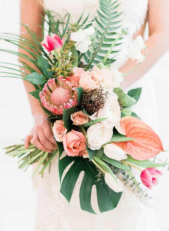 tropical wedding bouquet