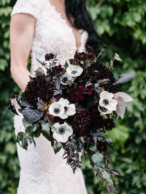 Burgundy wedding bouquet