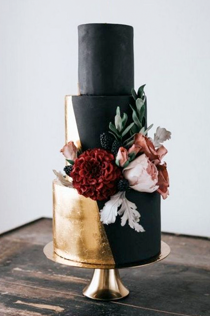 Black and Gold Wedding Cake