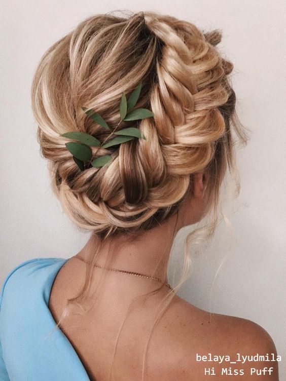 Everything You Need To Know About Wedding Hairstyles