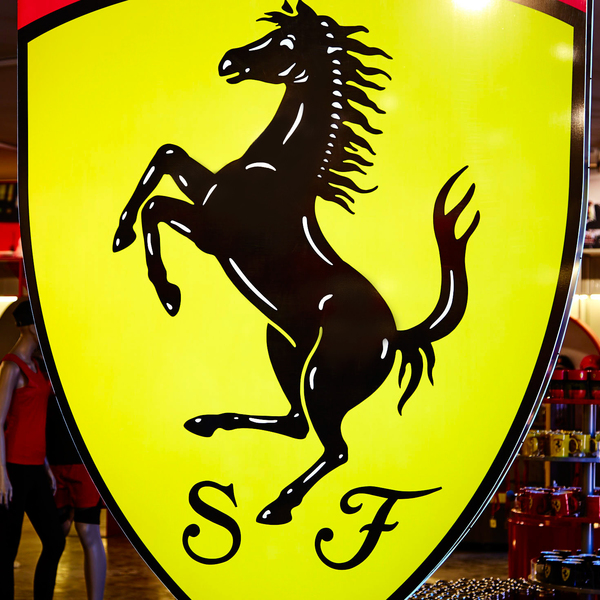 FERRARI LAND TIENDAS FL STORE