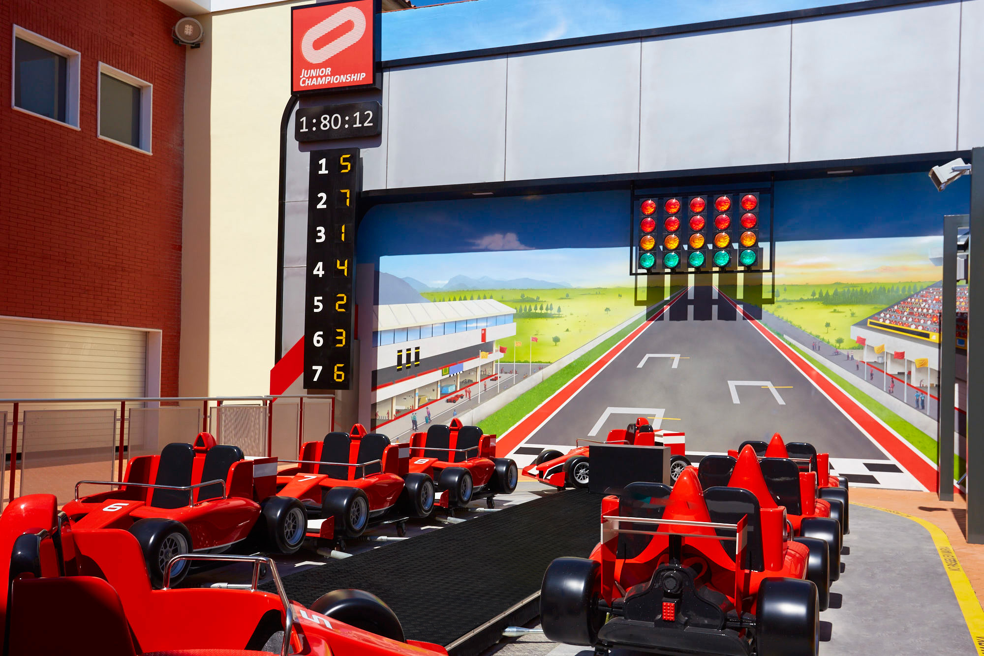 FERRARI LAND ATRACCIONES Y JUNIOR CHAMPIONSHIP PRINCIPAL