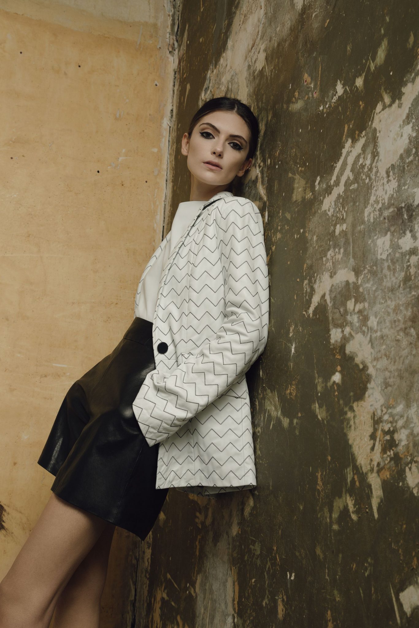 NATACHA SHORT, WAI TOP and MAGDA ZIG ZAG BLAZER (1)