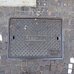 Latina (Littoria) manhole cover lettering version 4
