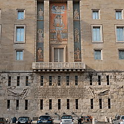 Piazza di Augusto Imperatore Façade 2