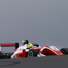 Schumacher vince ancora