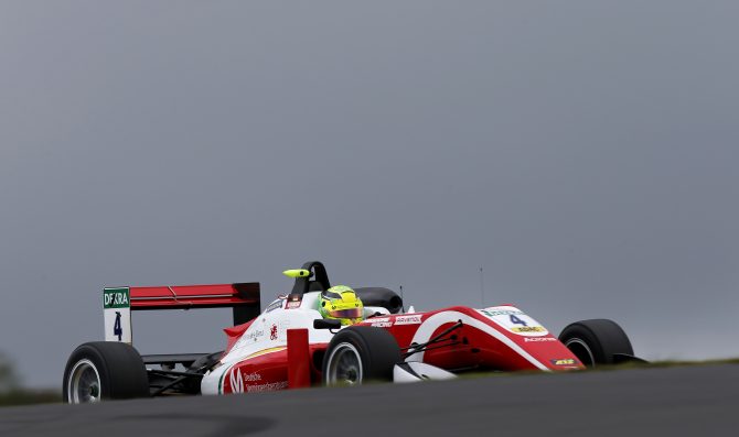 Schumacher vince ancora