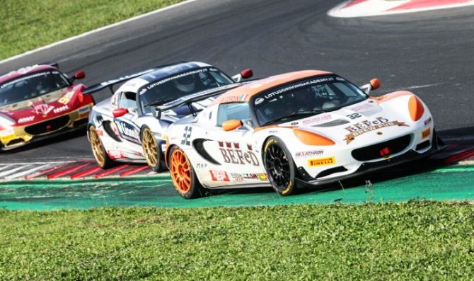 Lotus Cup, finale a tre