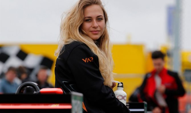 Sophia Florsch nel Formula Regional