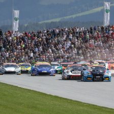 La BMW rompe il ghiaccio