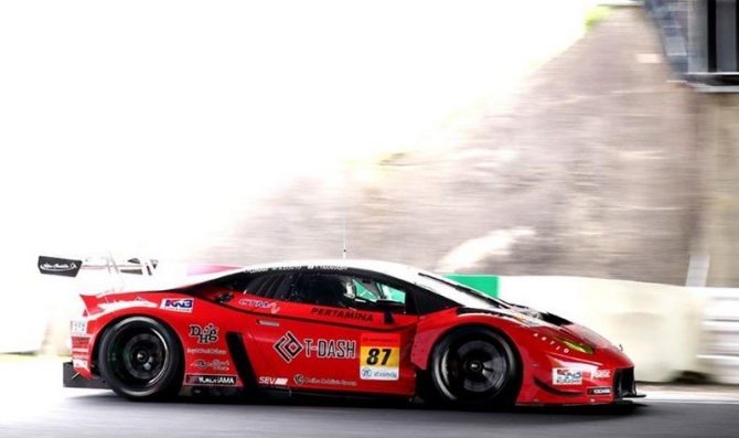 Prima vittoria Lambo in GT300