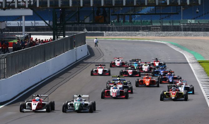 Chaimongkol vince a Silverstone