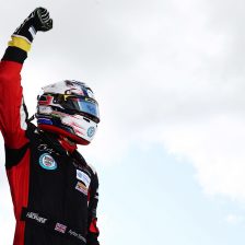 British F3: titolo ancora da decidere