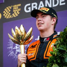 Verschoor continues with MP Motorsport