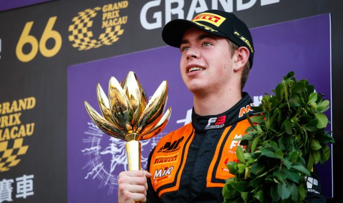 Verschoor continues with MP Motorsport