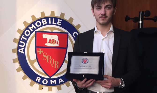Andrea Cola debutta con Monolite