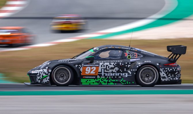 Uno-due Porsche a Portimao