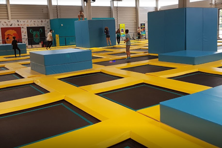 Le plus grand Trampoline Park d’Europe，巴黎来了！全家都能放电的运动乐园，等你来跳！