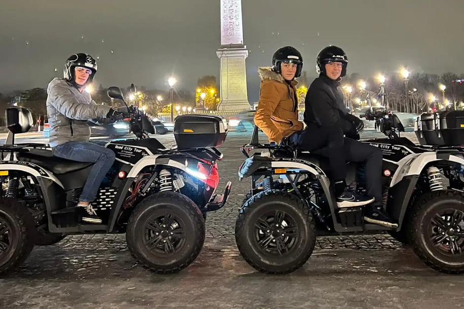 Paris by night en quad 巴黎夜骑体验来了！换个方式，和朋友一起驰骋在灯火巴黎吧