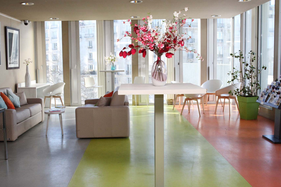 Nuit d'hôtel pas cher à Paris en hôtel d’application 巴黎来了！四星级实训酒店限时体验，学生运营，性价比超高的住宿选择等你来住！