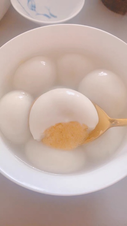 心目中最爱:奶黄馅元宵