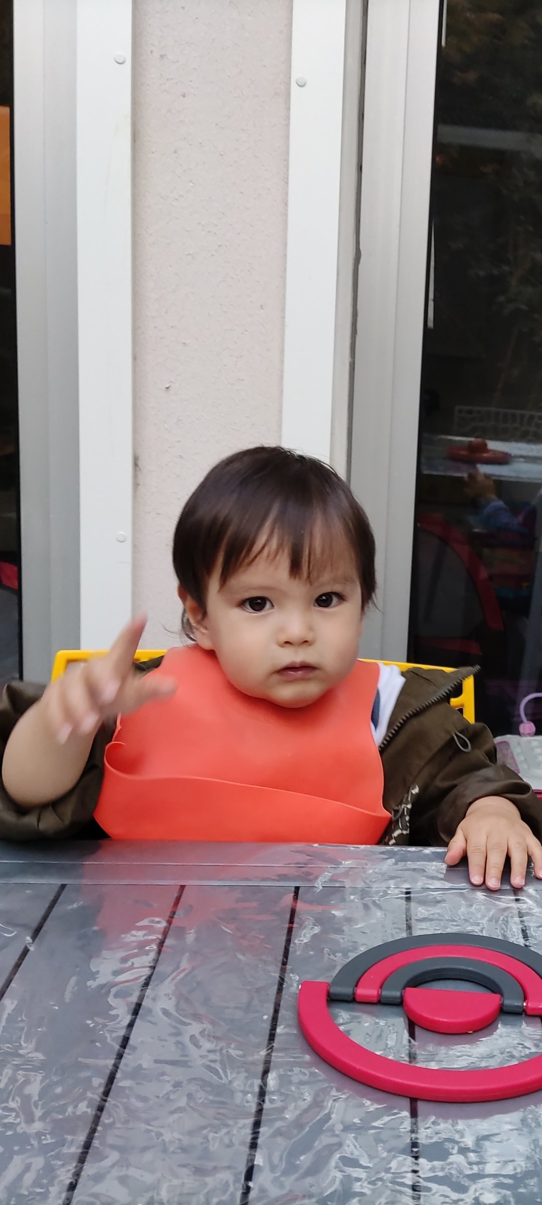 客观地说说孩子的长相