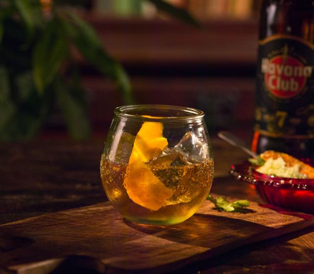 Recept na koktejl Rum Old Fashioned Havana Club