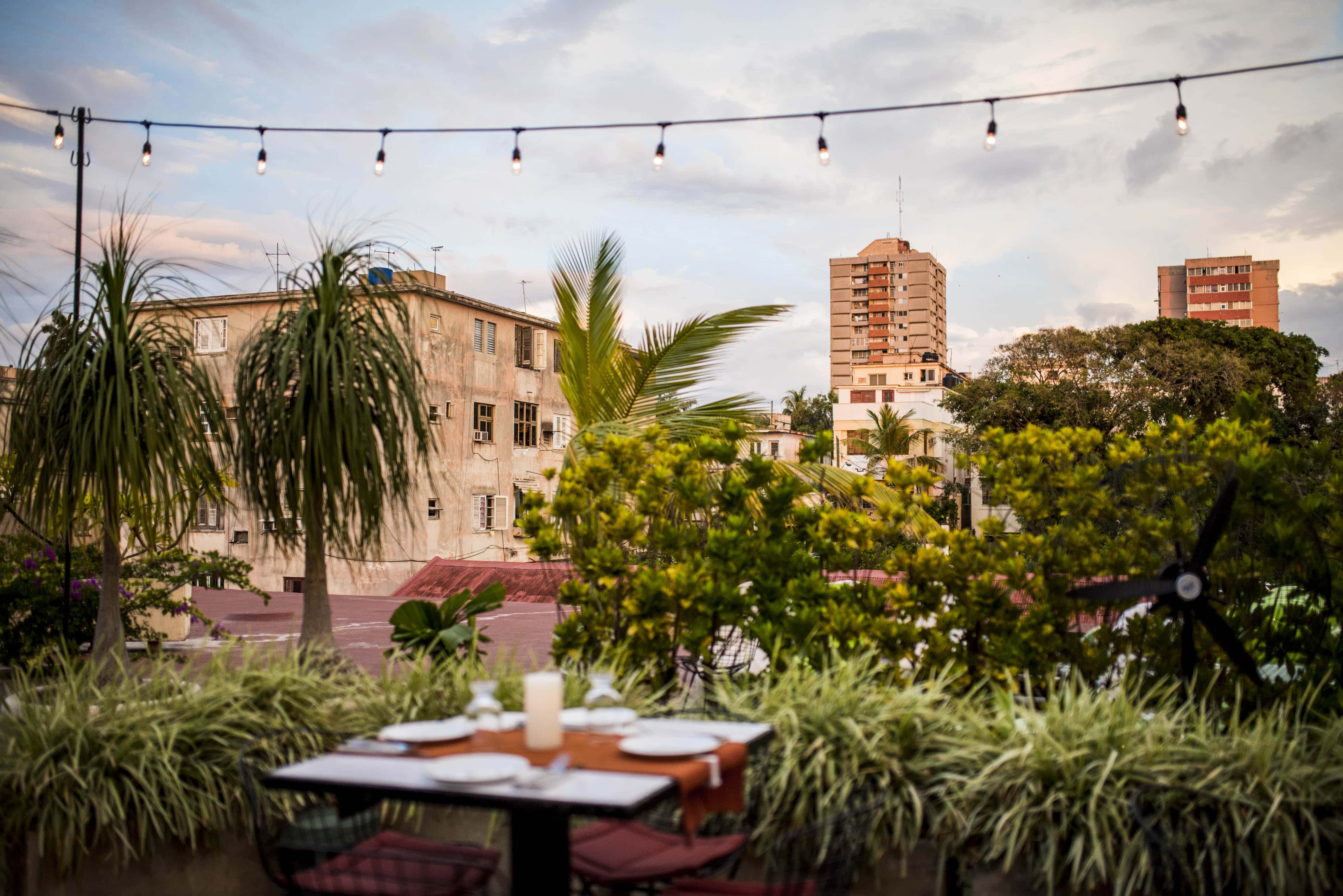 Sipping in Havana 1_1