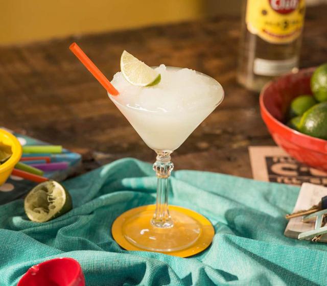 Коктейли на кубе Коктейли на кубе