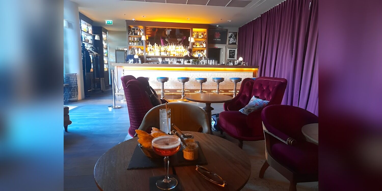 New Rose Cocktail Bar Réserver & Privatiser en Ligne Privateaser