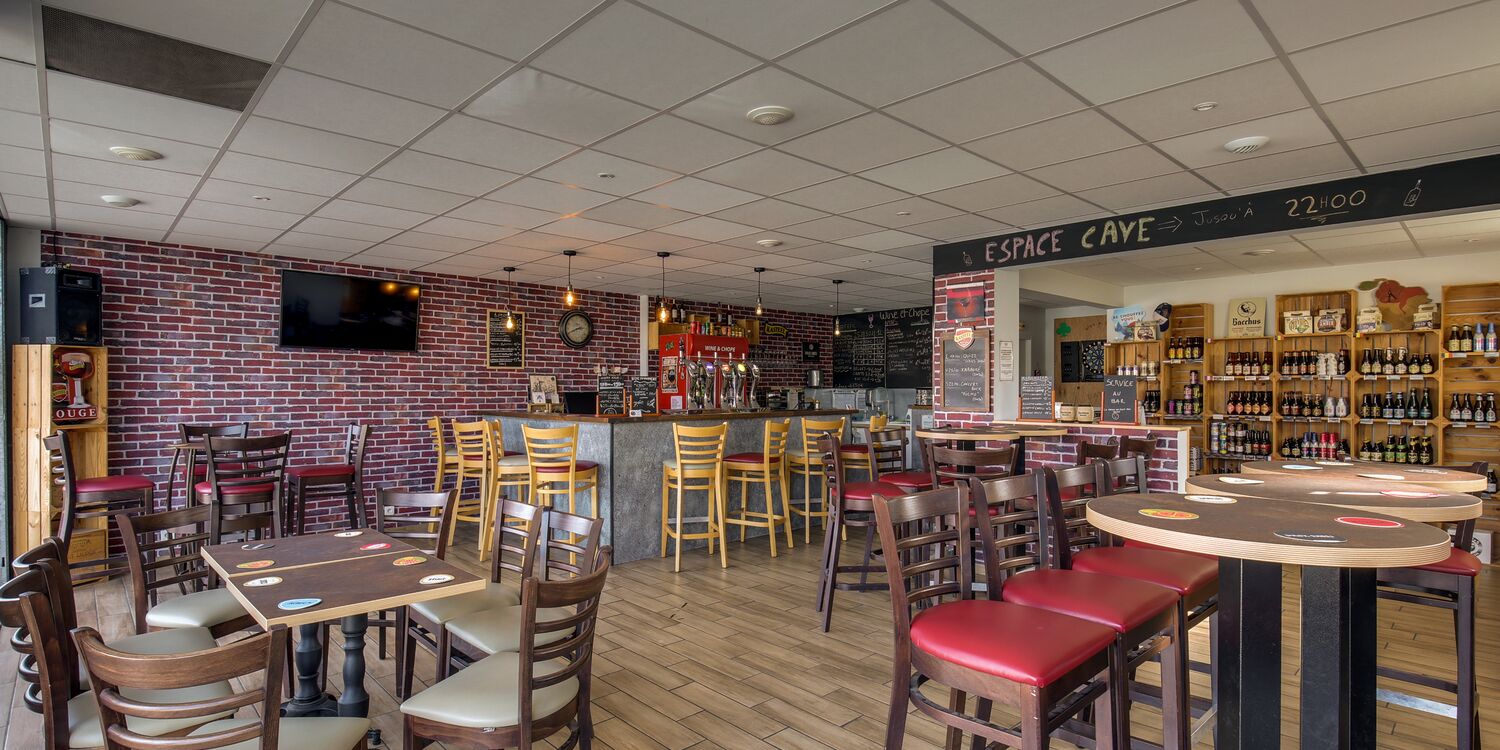 Wine & Chope Privateaser