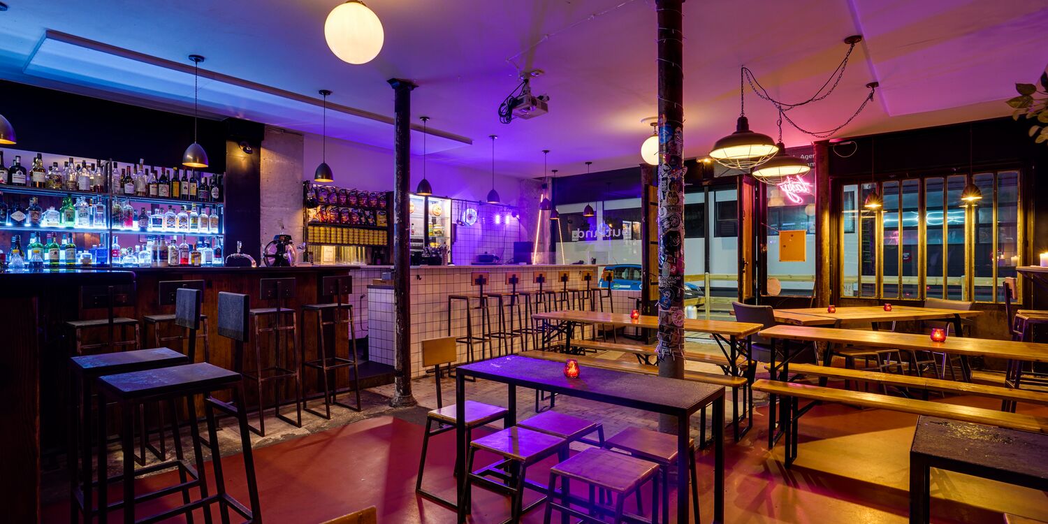 Outland Bar Privateaser