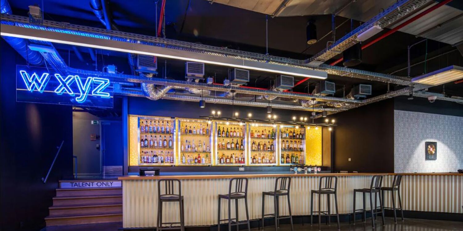 WXYZ Bar Réserver & Privatiser en Ligne Privateaser