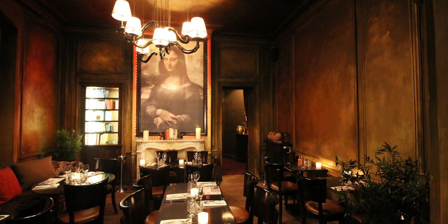 Le Chat Blanc Ex Le Roosevelt Au Champs Elysees