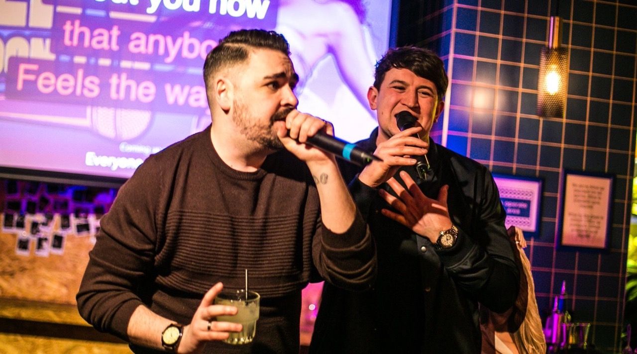 Las 15 mejores canciones de cumbia para karaoke