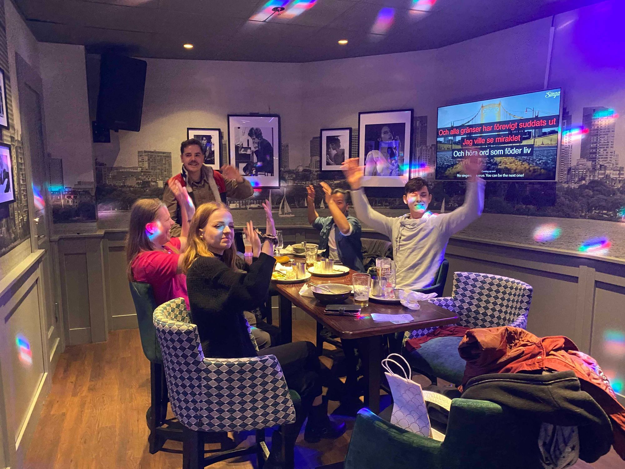 5 tapaa tehostaa ravintolamyyntiä näyttömainonnan avulla