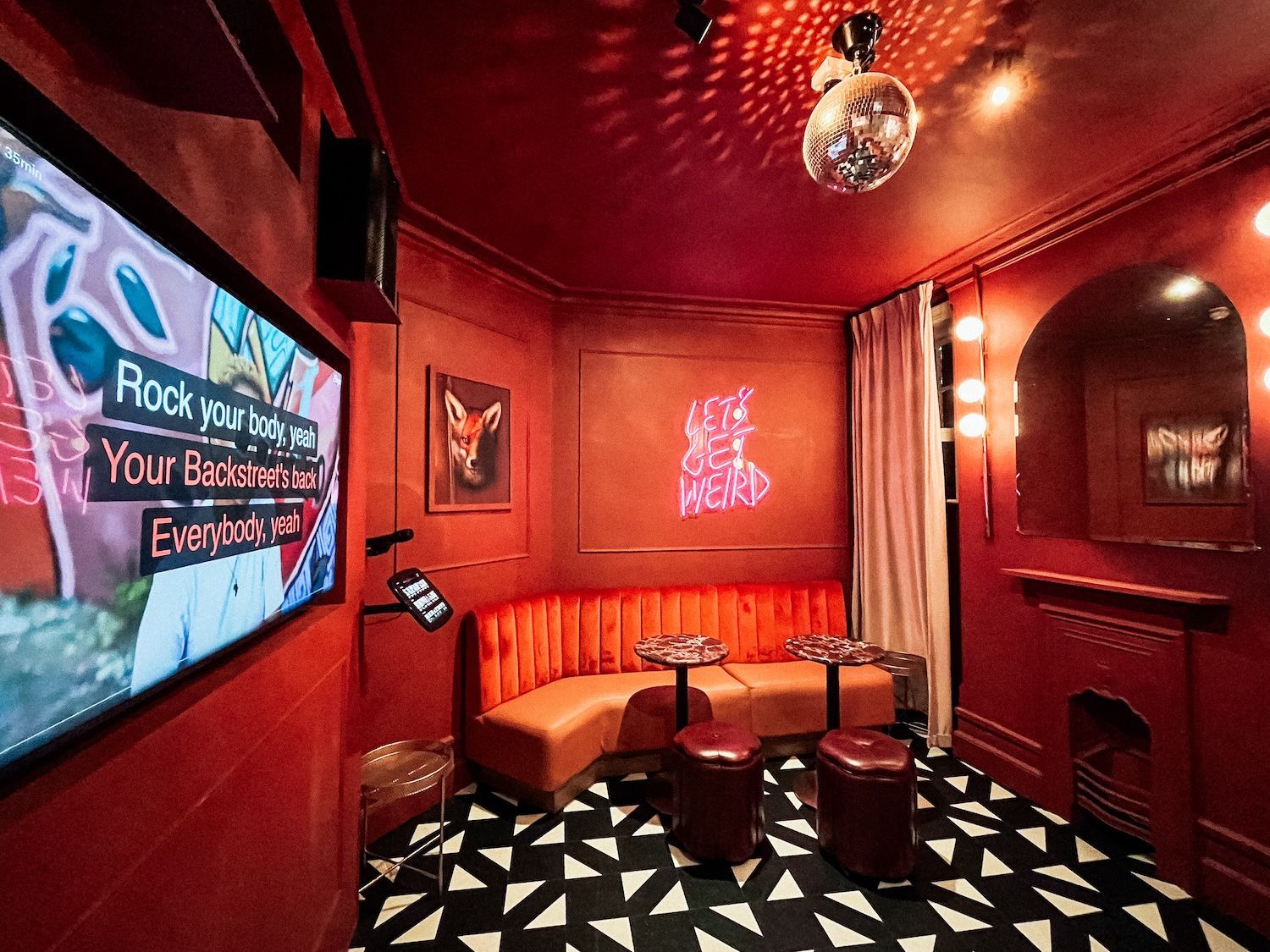 Perfecting your karaoke room vibe: easy tips for better atmosphere