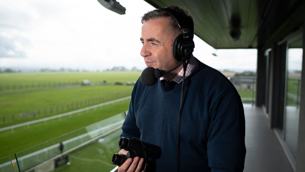 Image for Cheltenham embraces Hunt family as auction raises more than £50,000 for charity ahead of poignant running of December Gold Cup