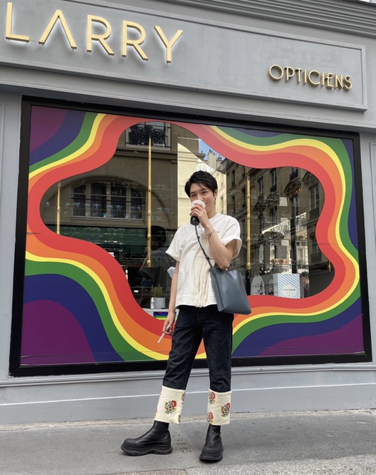 Jil SanderT恤 + Loewe牛仔裤
