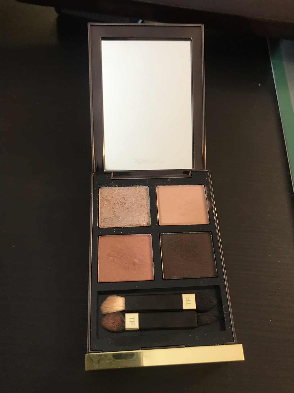 断货王！！TF眼影20号DUSCO DUST