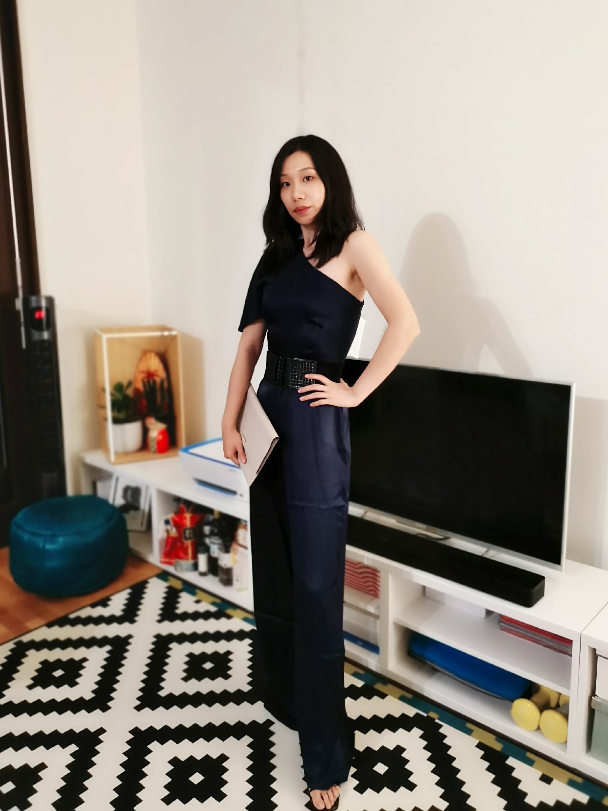 THE OUTNET上买的连体裤，完美上身！