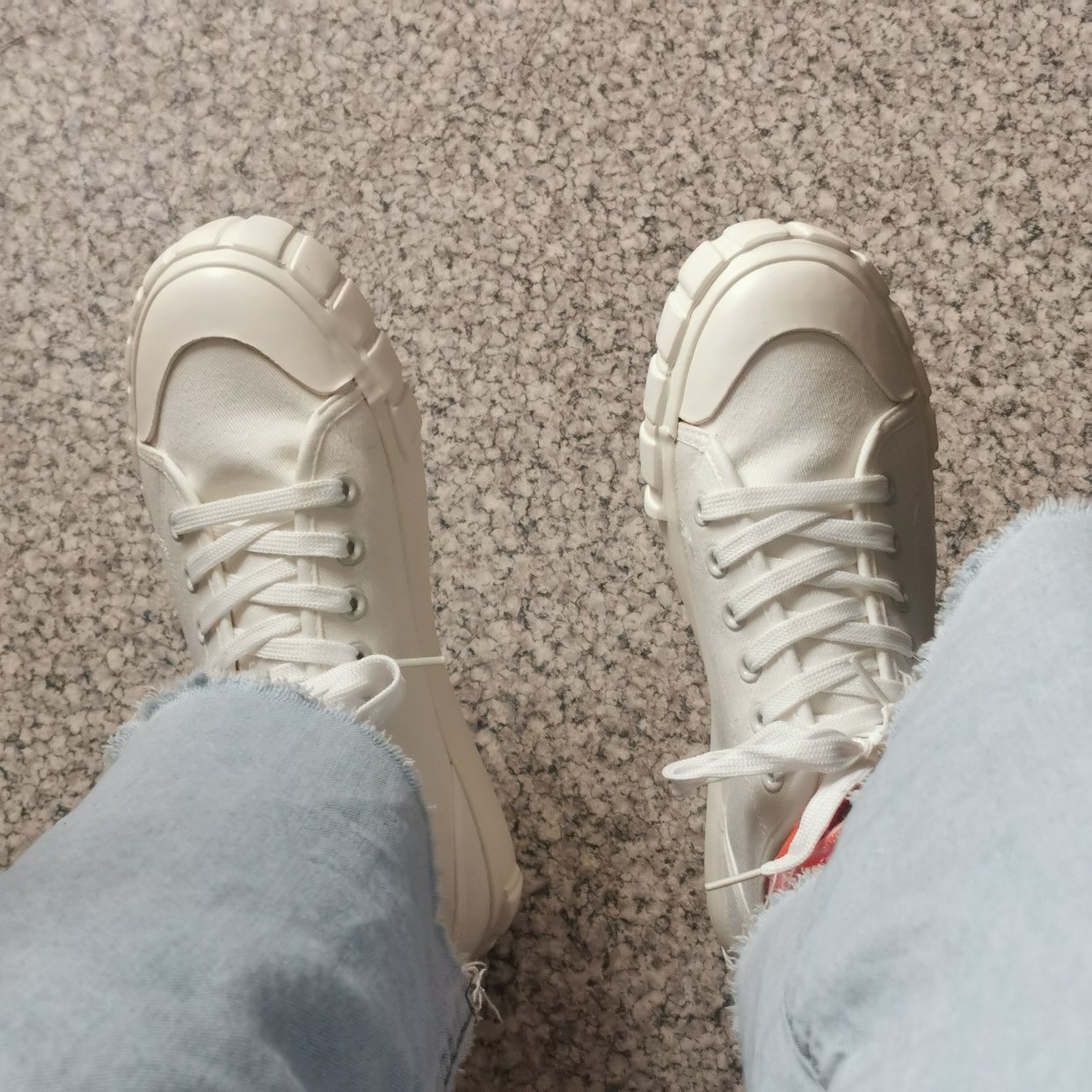 在asos上买了两双鞋👟👡