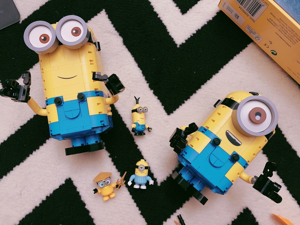 最近拼的lego——小黃人、中國龍人、胡桃夾子聖誕老人