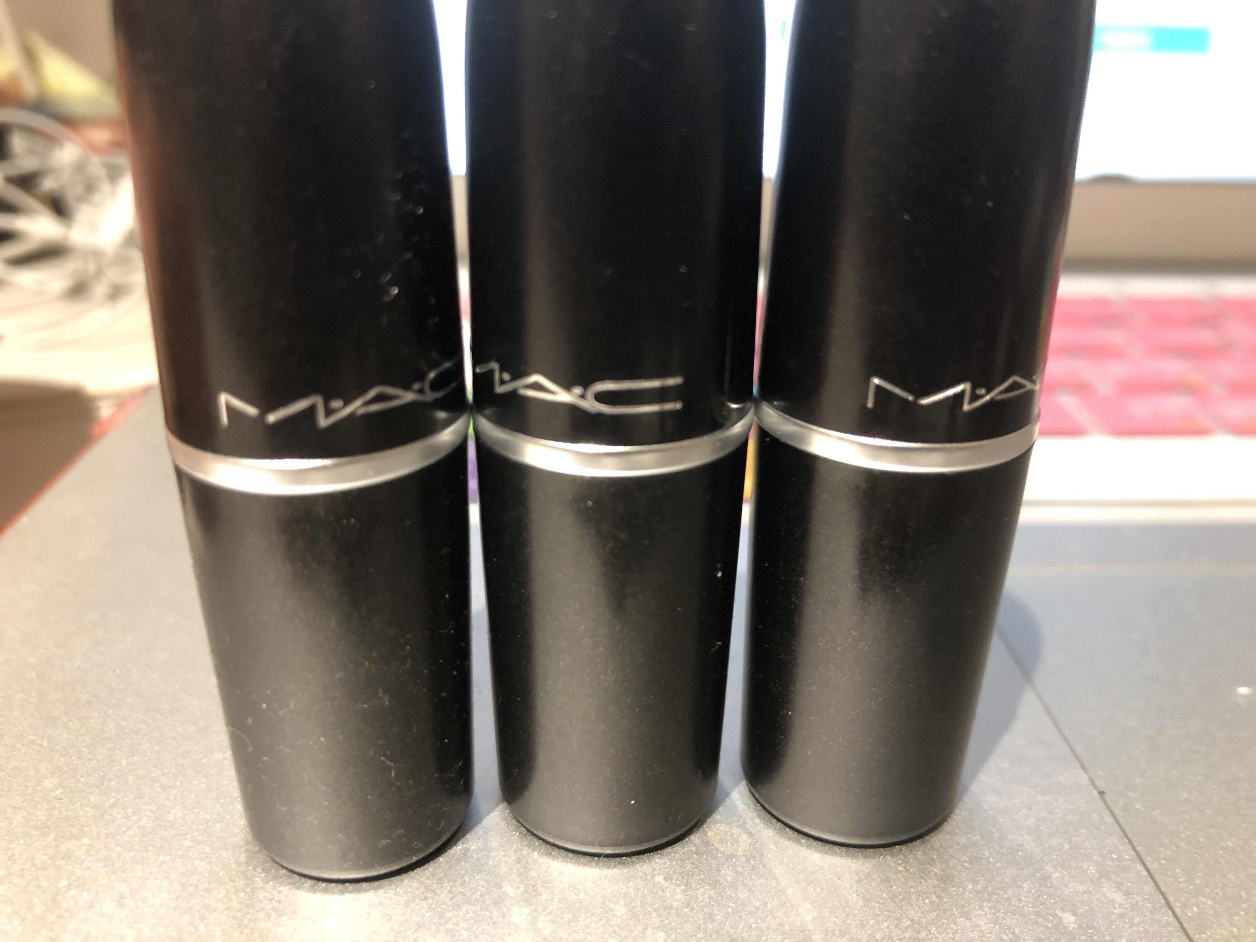 当然是买又便宜又多的mac