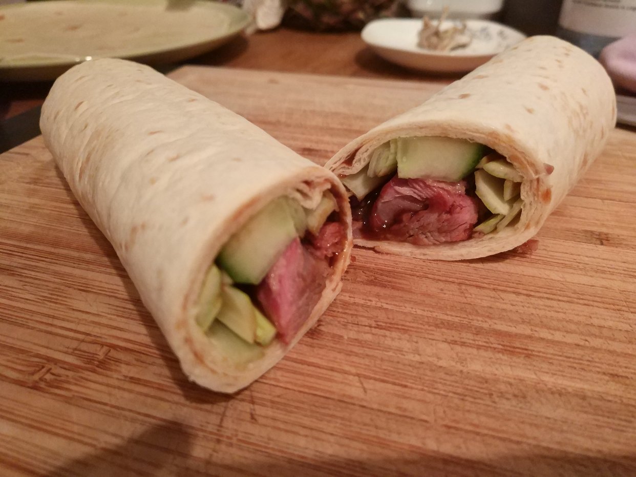 在家里也可以做kfc 的北京烤鸭卷