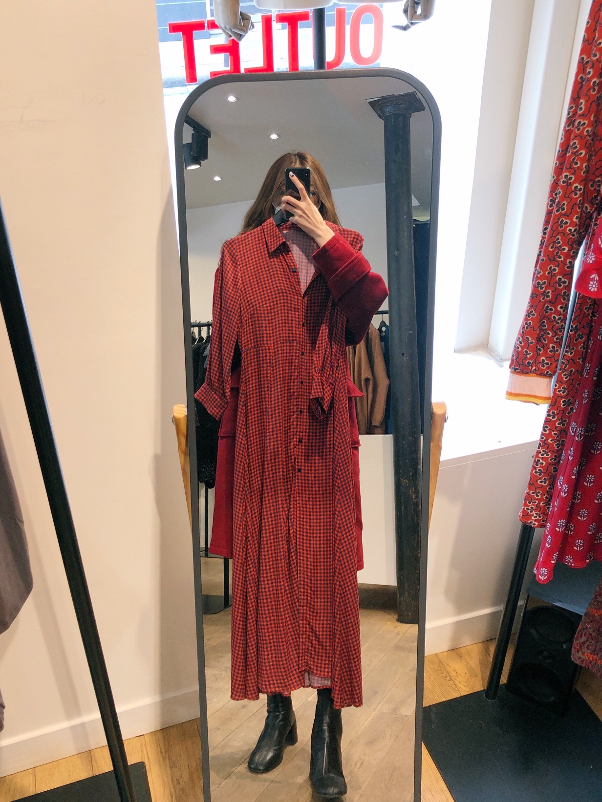 今日扫街｜一家好便宜的小店长裙只要20欧？！