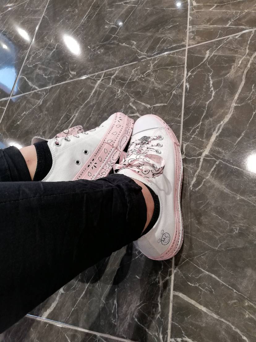 粉嫩嫩的converse