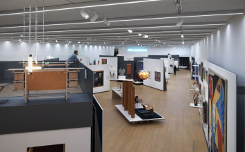 Zaalopname STEDELIJK BASE, Collectie Stedelijk Museum Amsterdam, c/o Pictoright Amsterdam. Foto: Gert Jan van Rooij.