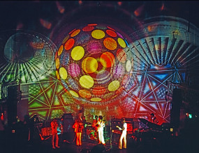 Adri Hazevoet, Lichtshow in Paradiso, circa 1970. © Adri Hazevoet